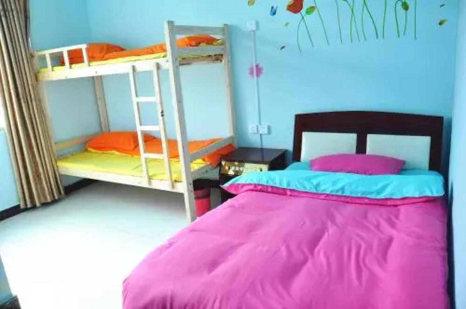 Blooming Azaareas International Youth Hostel