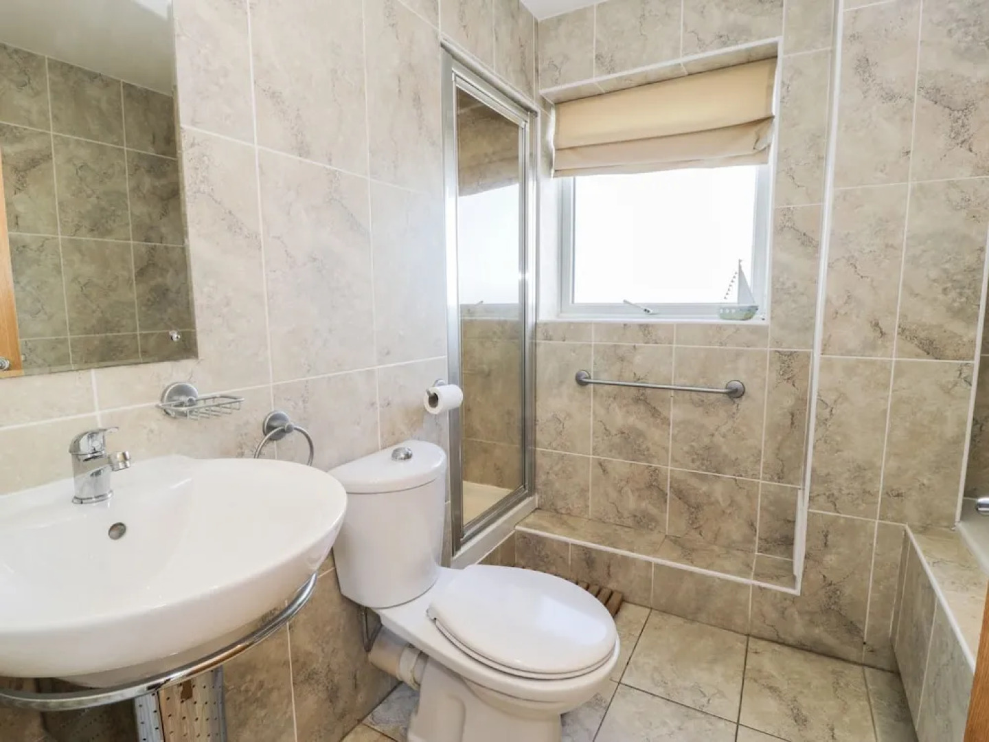 Penthouse 18, West End Point