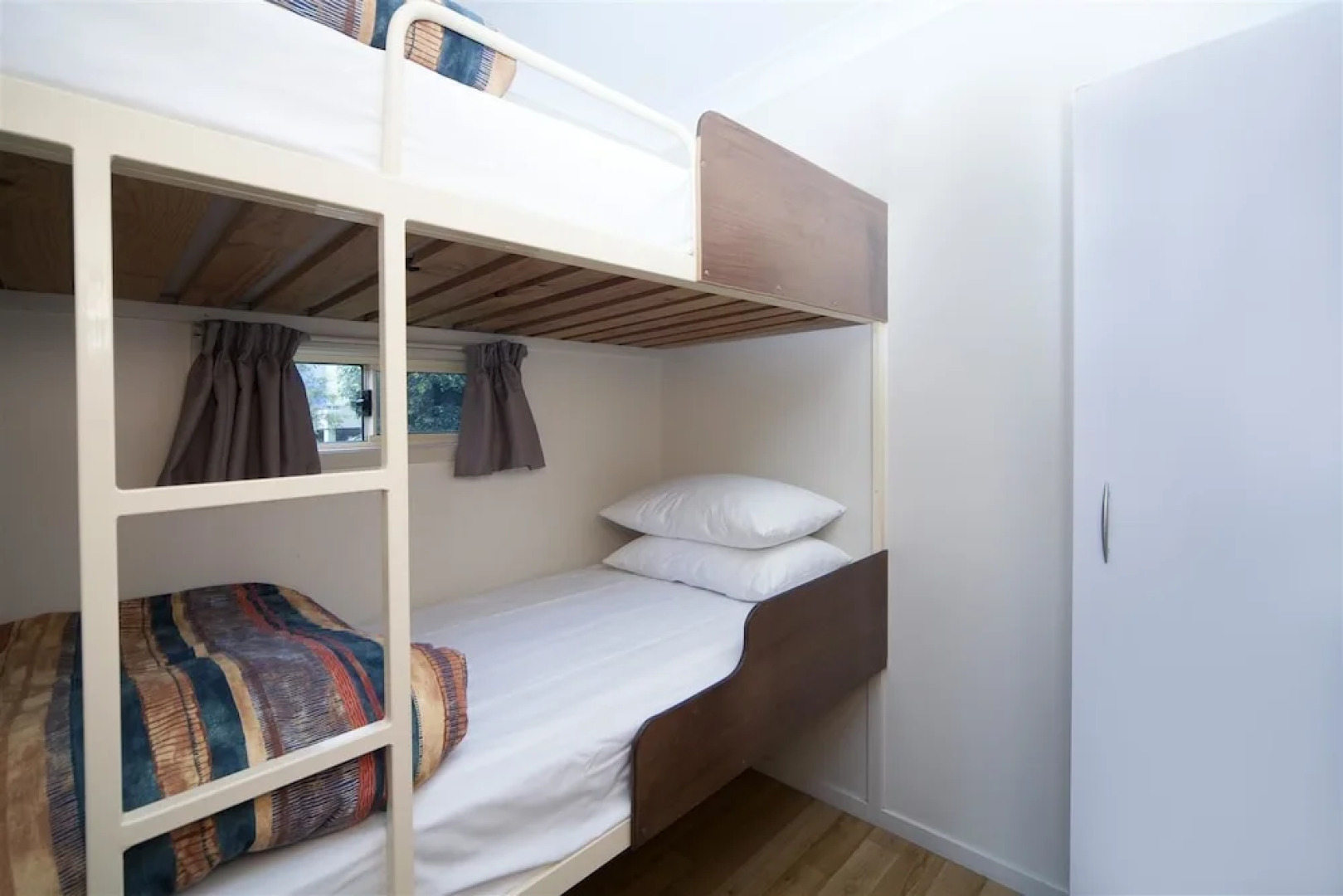 Holiday Haven Swan Lake