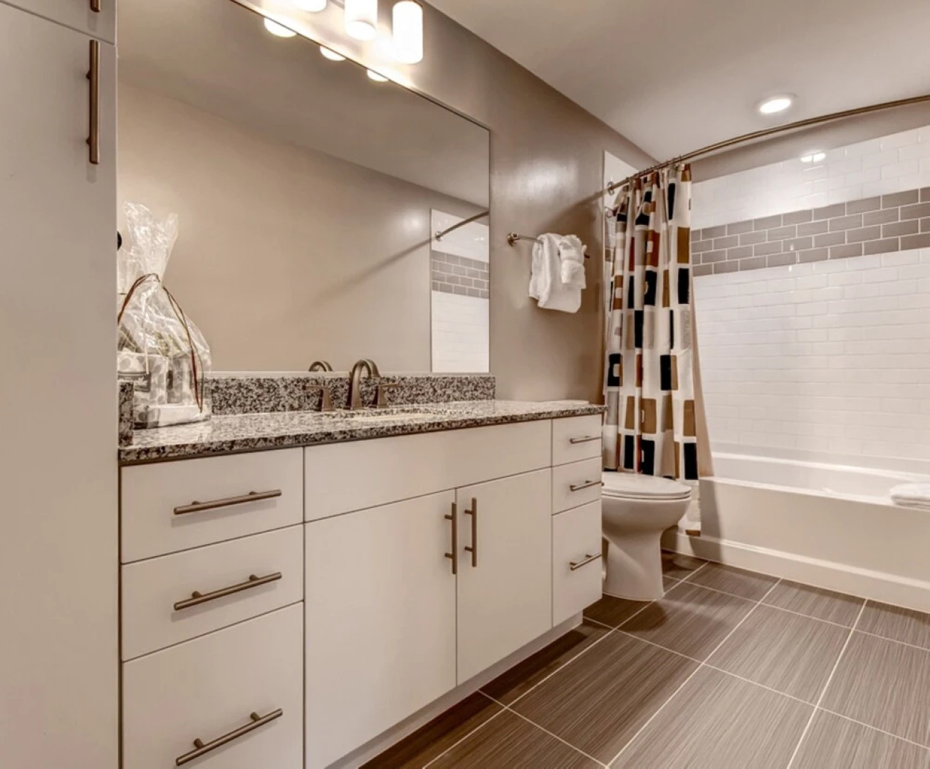 Global Luxury Suites at Hidden Creek