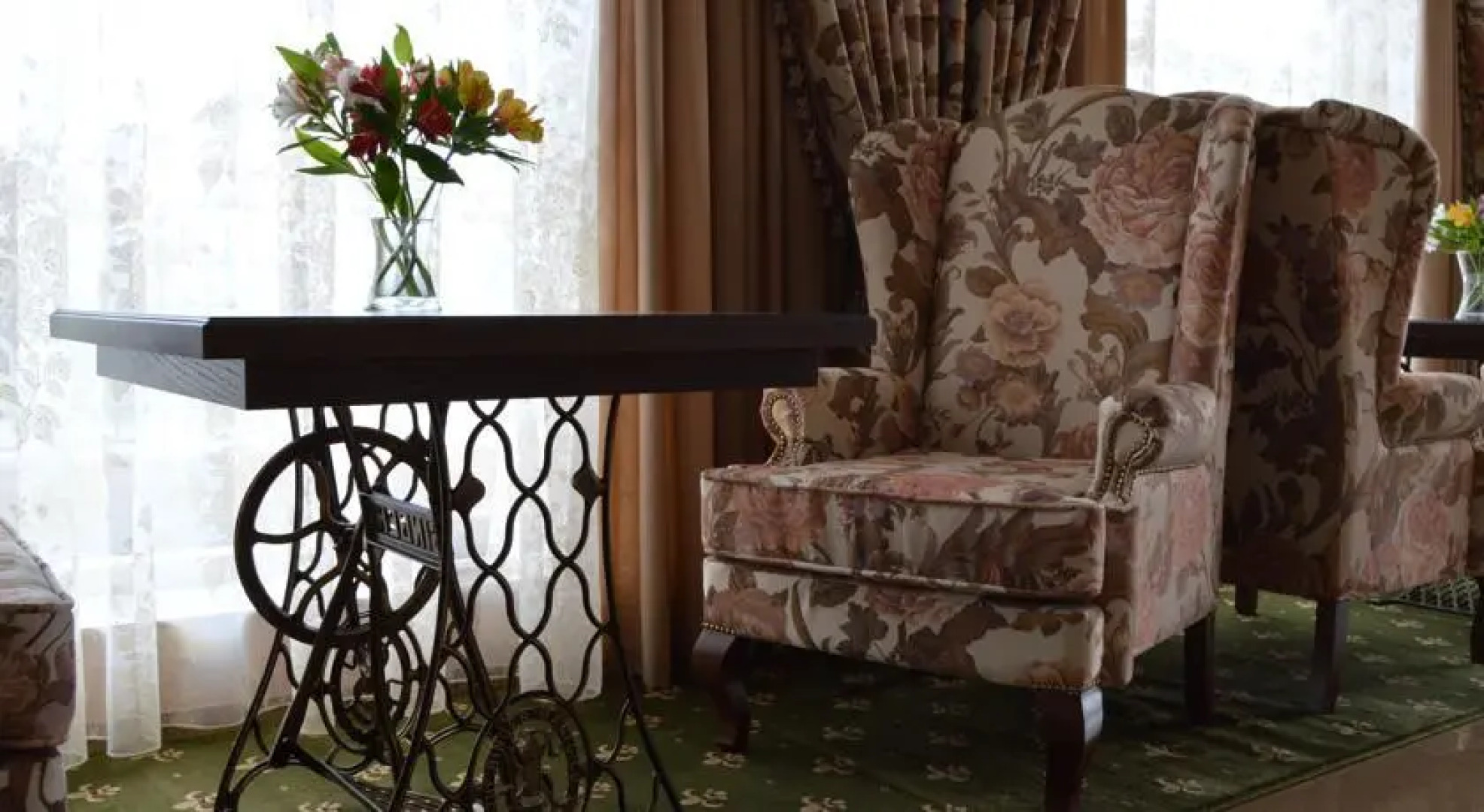 Gostinitsa Provans / Hotel Provence