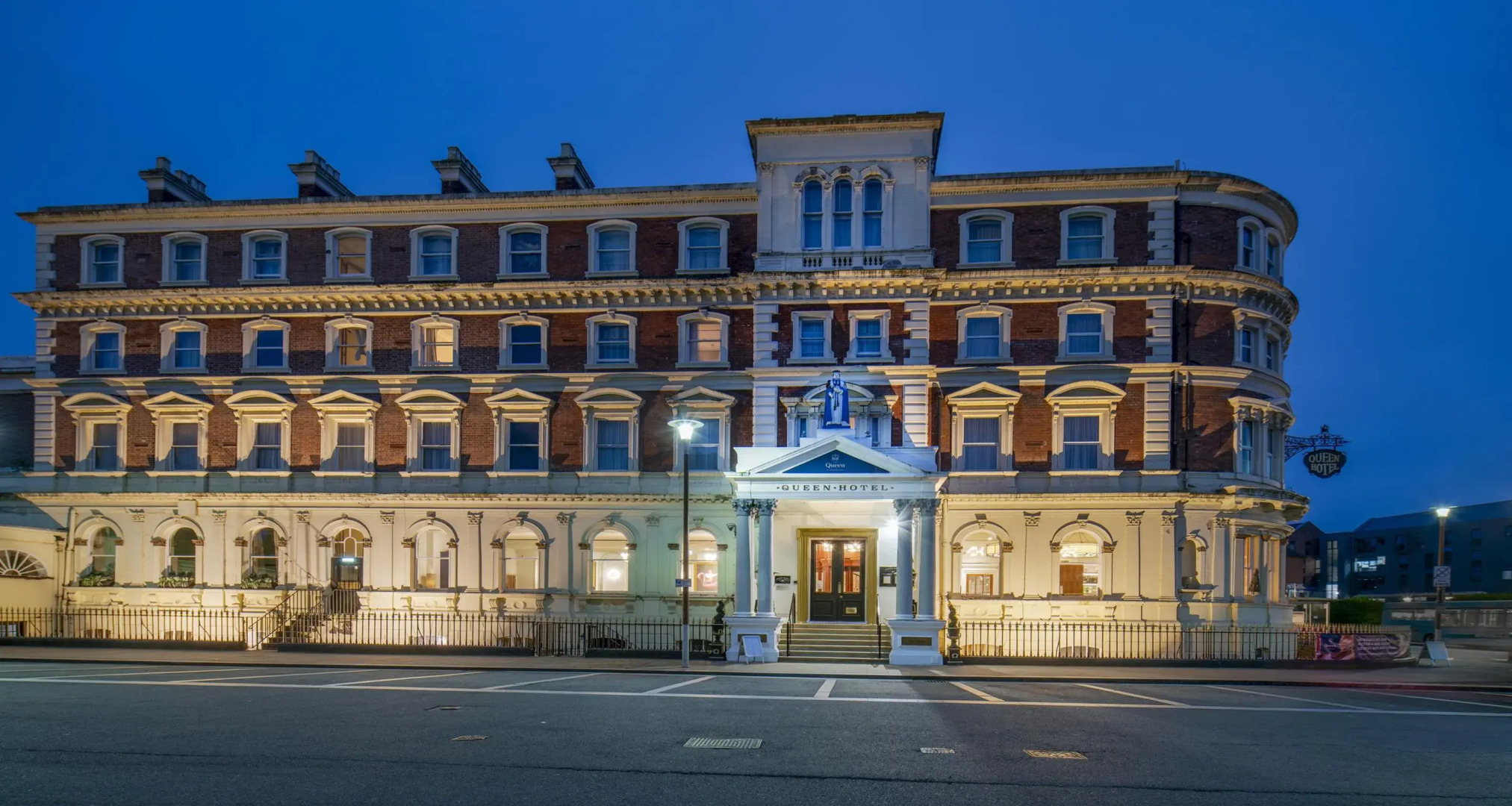 The Queen at Chester Hotel, BW Premier Collection