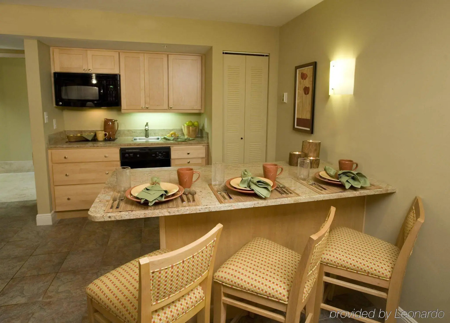 DiamondHead Beach Resort