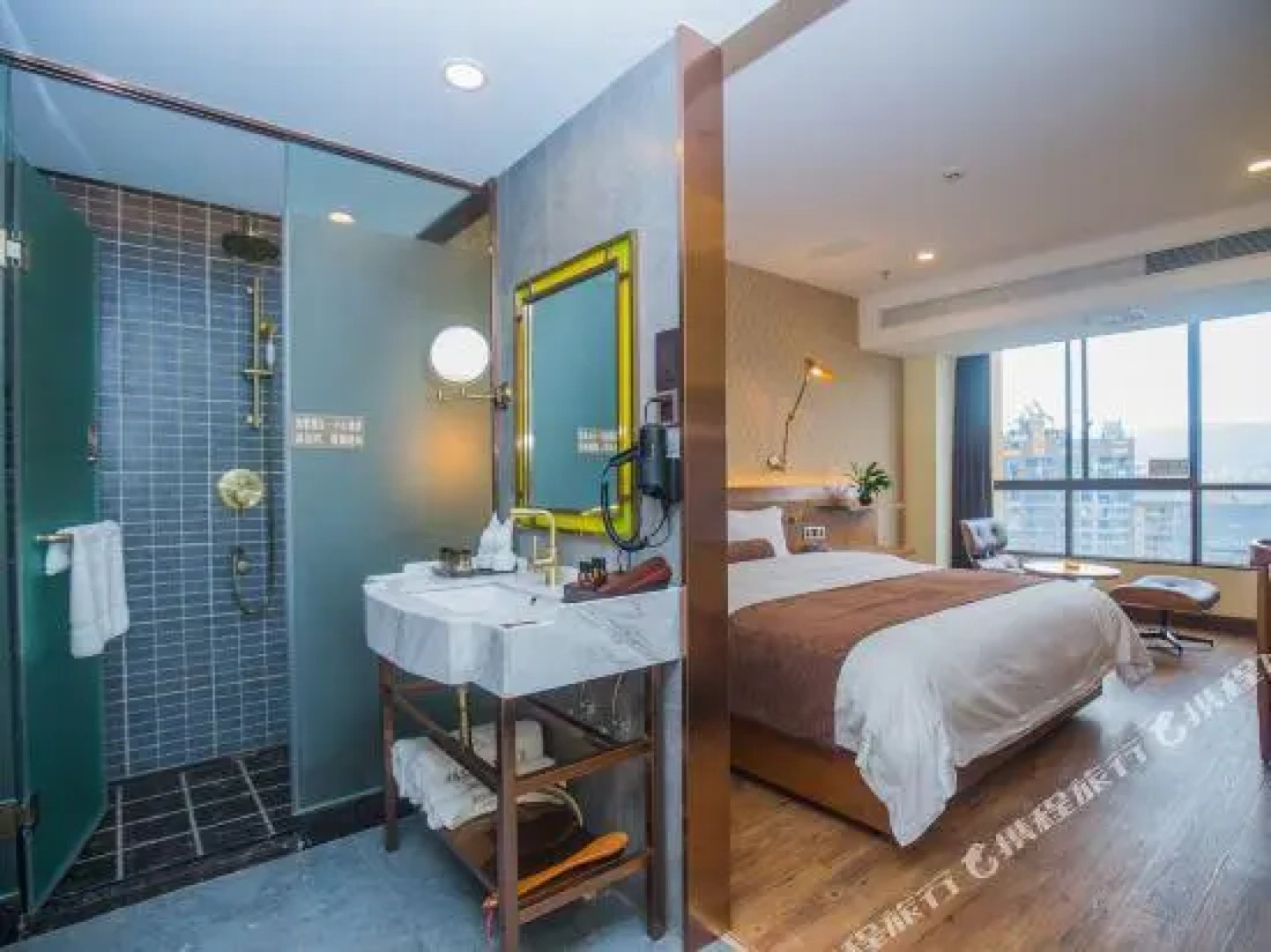 James Joyce Coffetel Xishuangbanna Manjinglan Ancient City