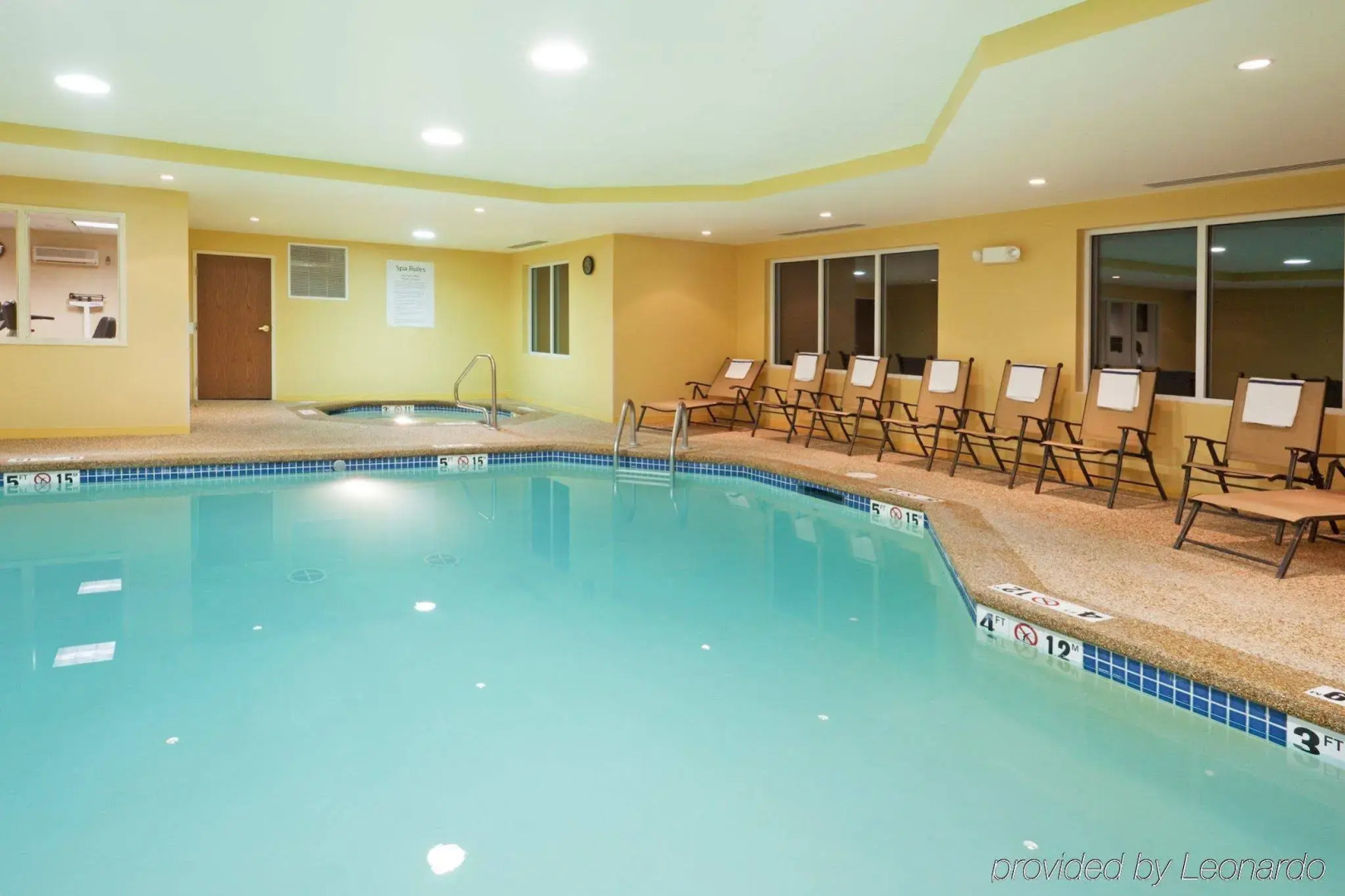 Holiday Inn Express Hotel & Suites Tilton - Lakes Region by IHG