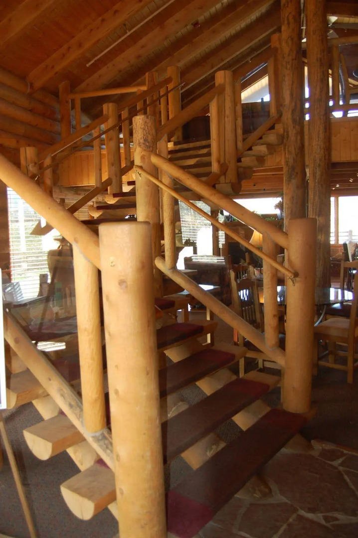 The Boulder Creek Lodge