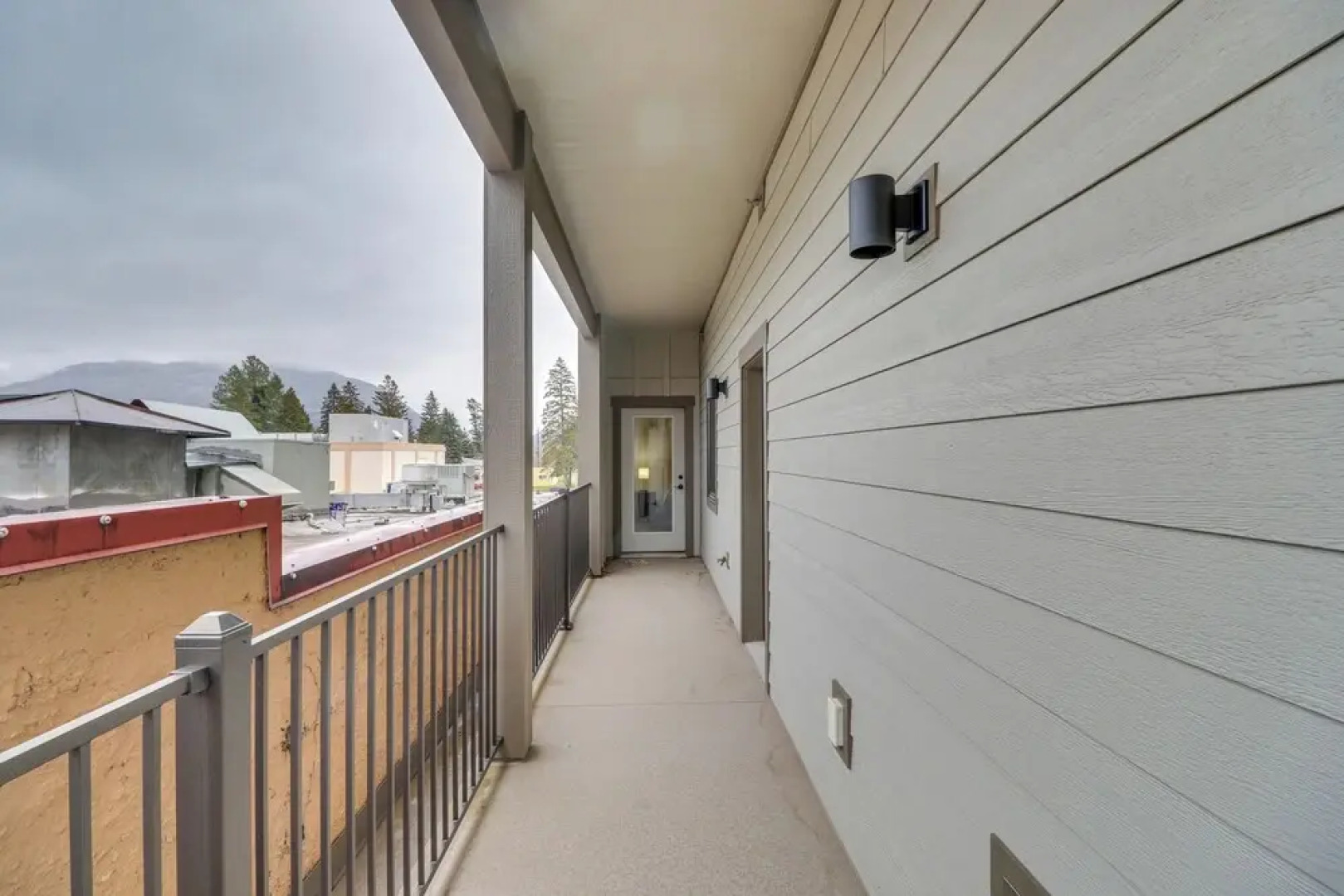 Downtown Columbia Falls Condo: 16 Mi to Ski Resort
