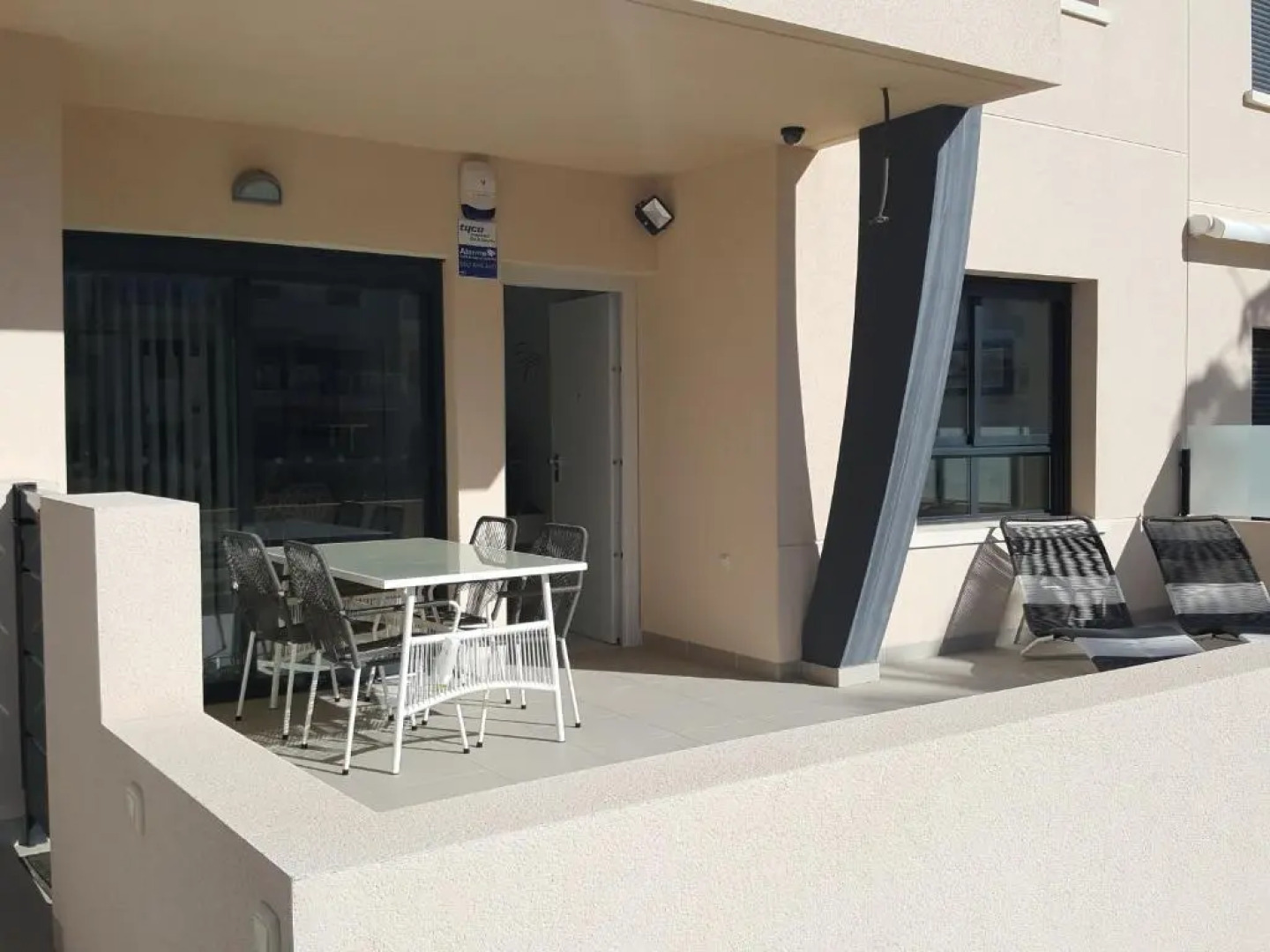 Playa Elisa Bay app 411