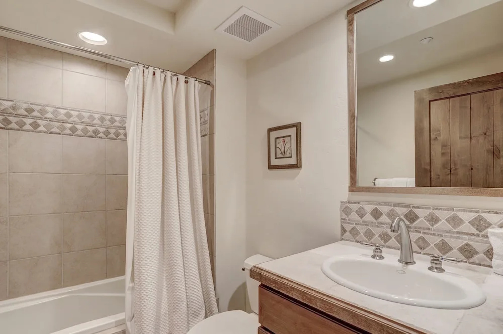 Elegant Updated 3 Bedroom Condo At One Arrowhead Place Condo by RedAwning