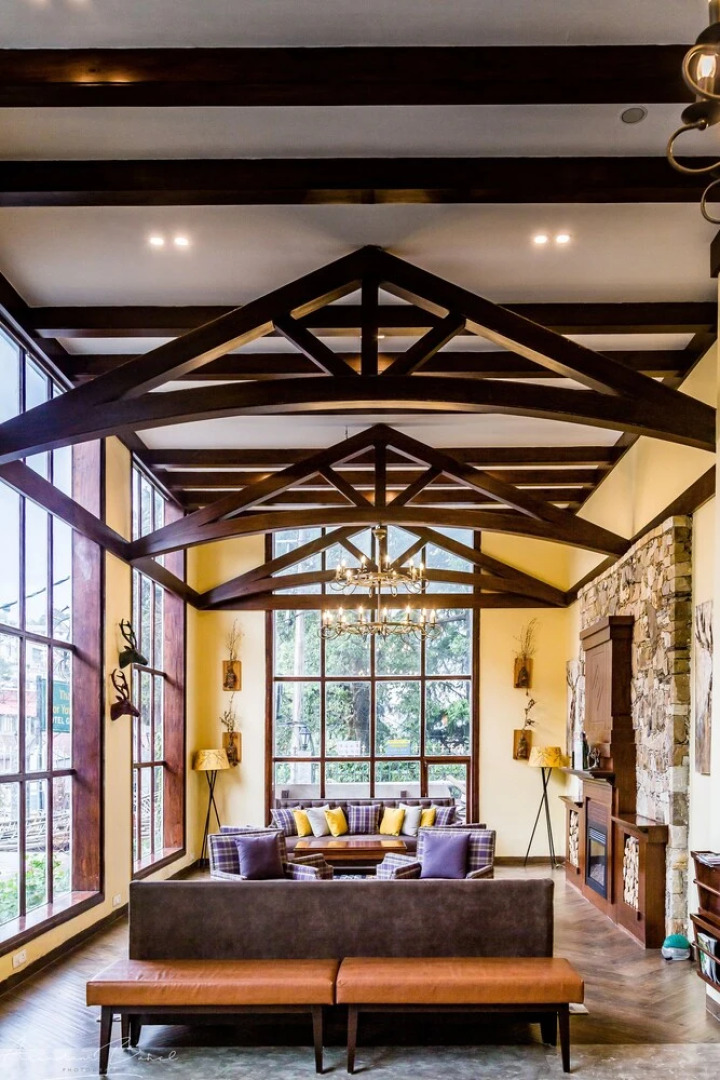 Hotel Brentwood Sanctuary