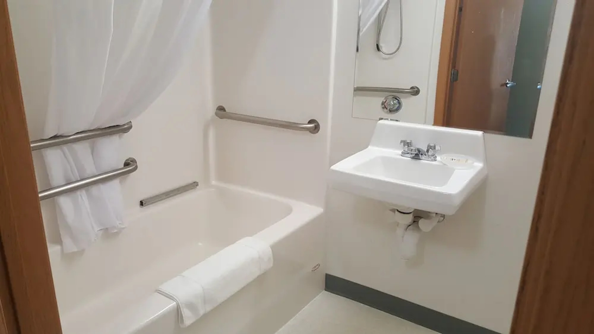 Amerivu Inn And Suites New Richmond