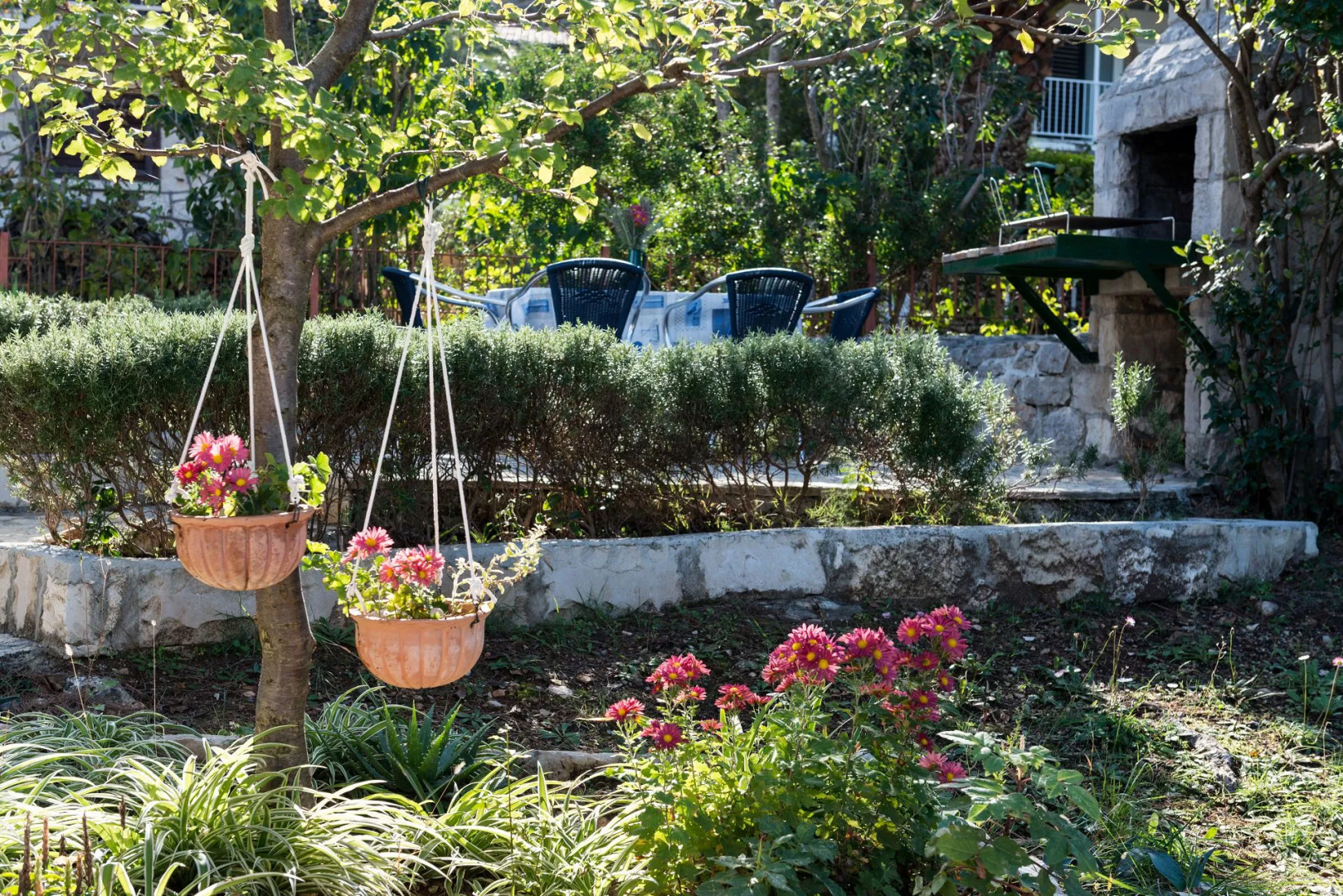 Holiday house Viki - sea view terrace: Postira, Island Brac