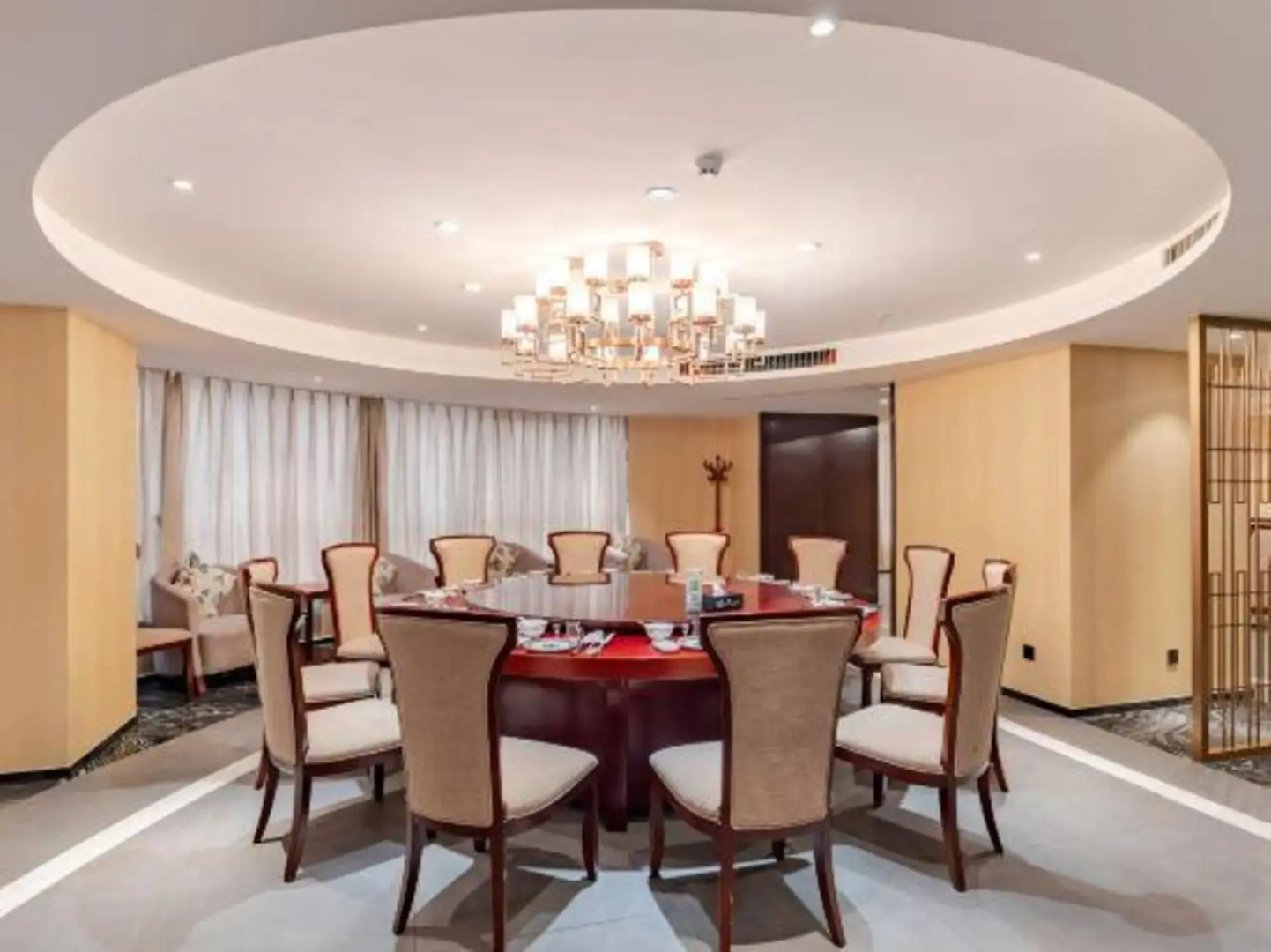 Huayuan International Hotel