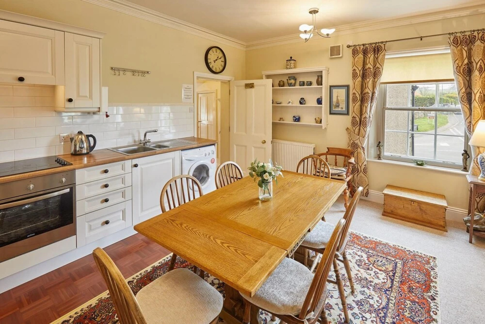 Host Stay Apartment 7 Sneaton Hall