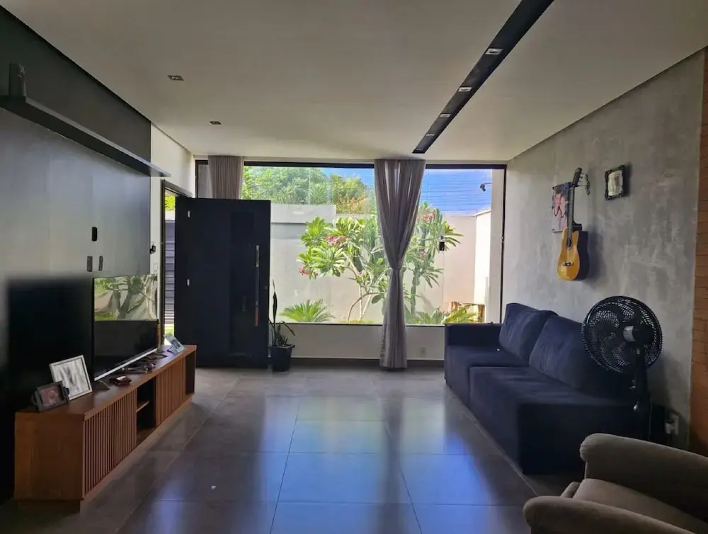 Casa pet Friendly c Piscina Churrasqueira e Wi-fi