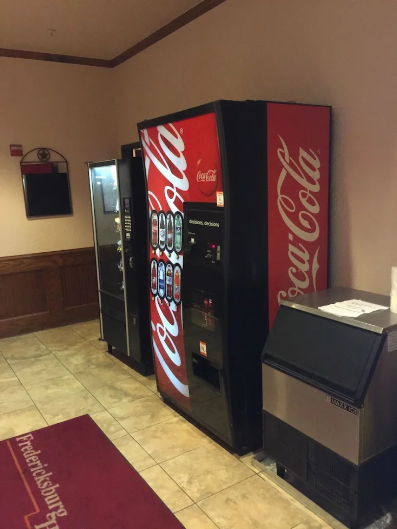 Fredericksburg Hill Country Hotel