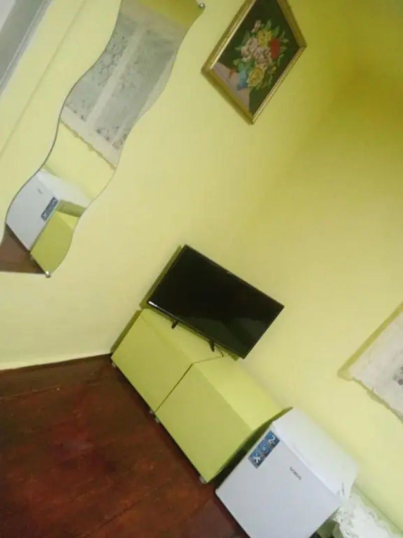 Room in Guest Room - Healthy Retreat Holiday in Mountain