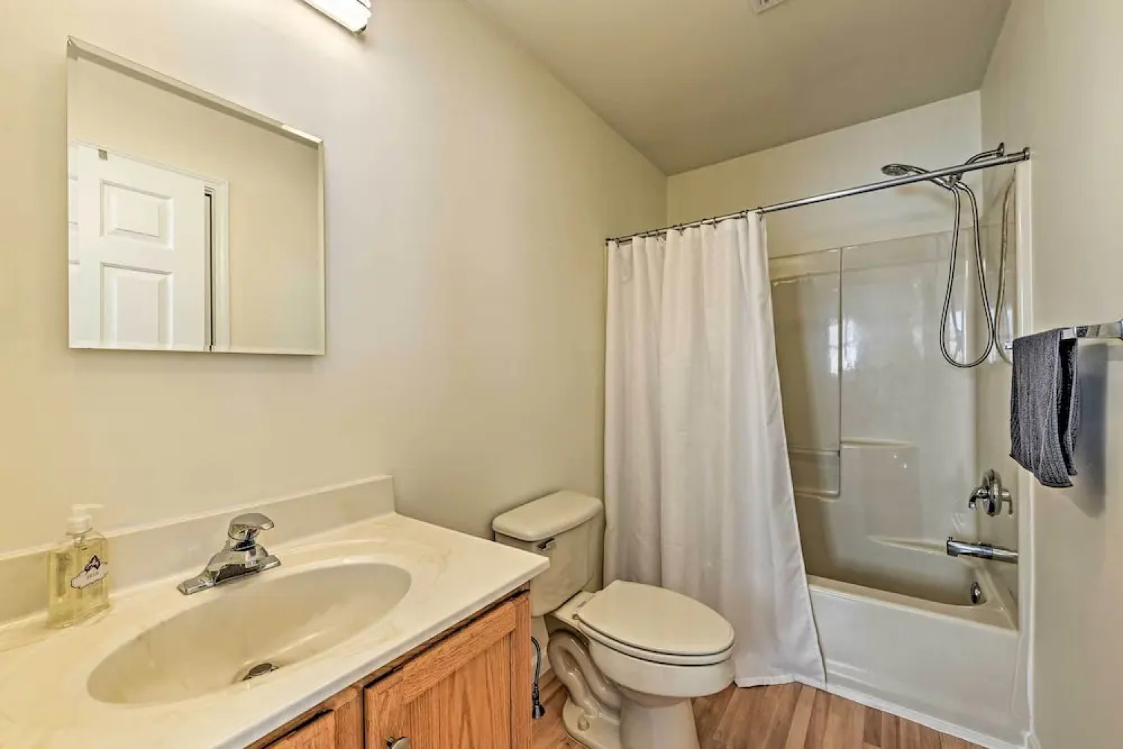 Charming Cottage - Steps to Point Pleasant Beach!