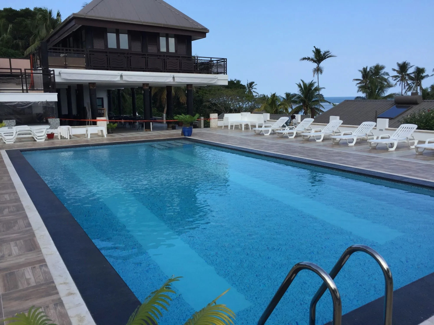 The Crow's Nest Resort