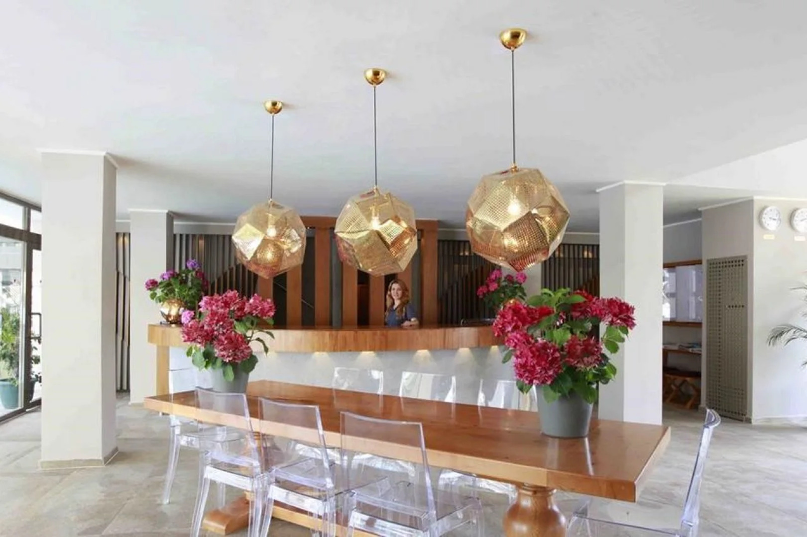 Sun City Apartments & Hotel