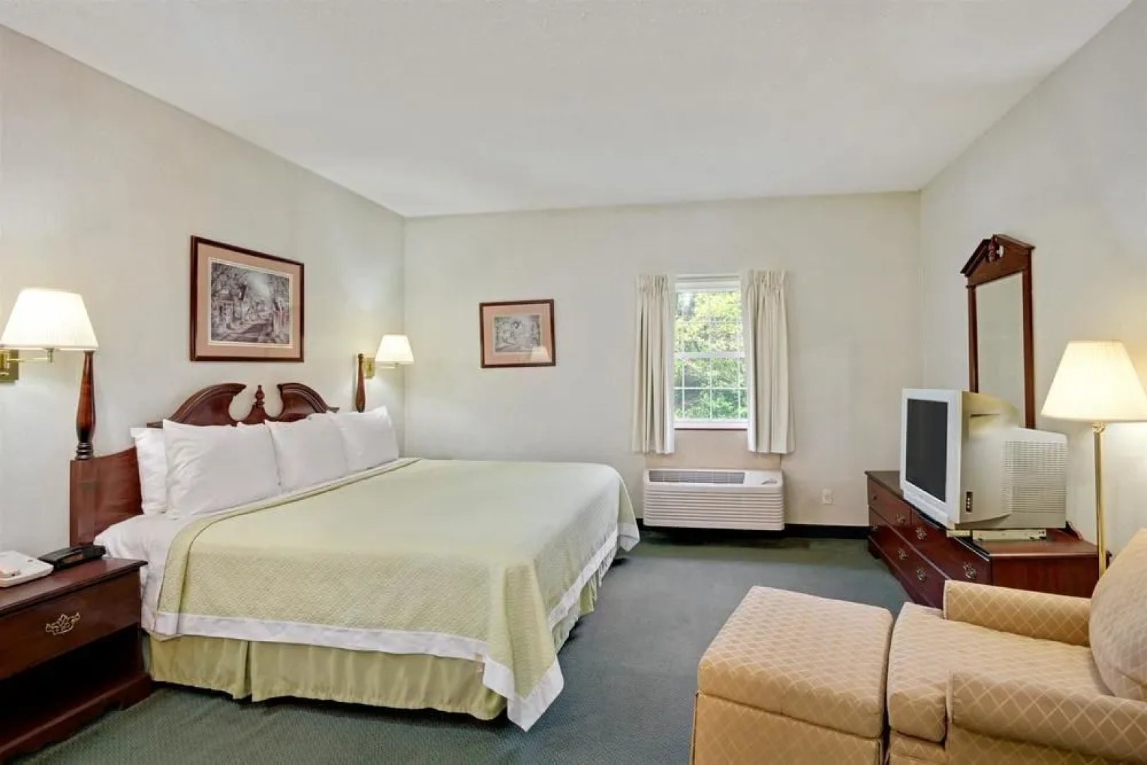 Days Inn Lisbon