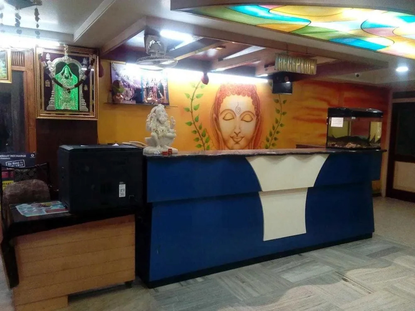 Iroomz Chalukya Residency