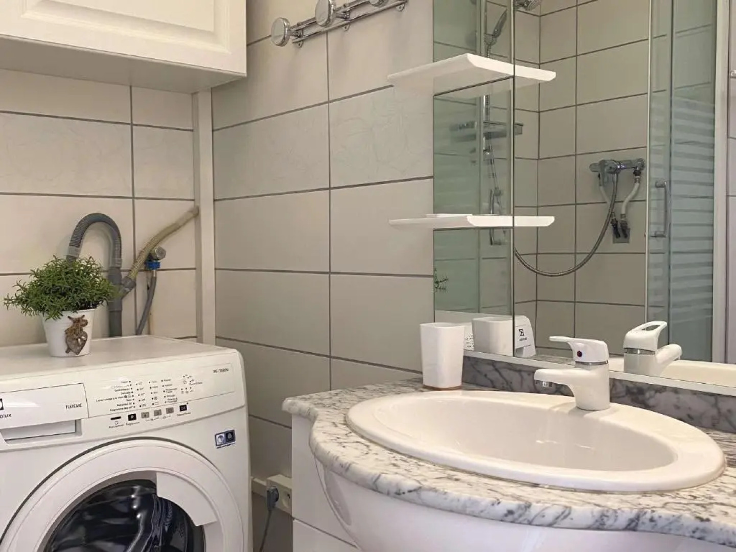 Appartement Balaruc-les-Bains, 1 pièce, 2 personnes - FR-1-553-52