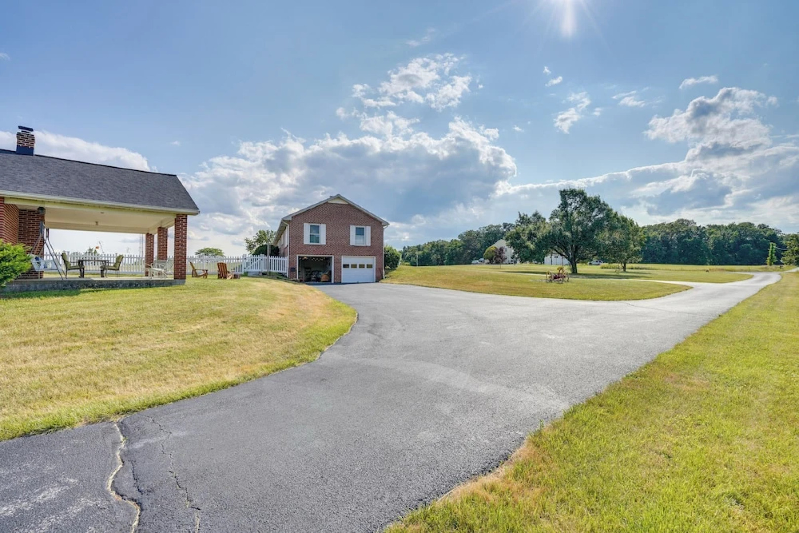 The MD / PA Line Retreat: Scenic Country Getaway!