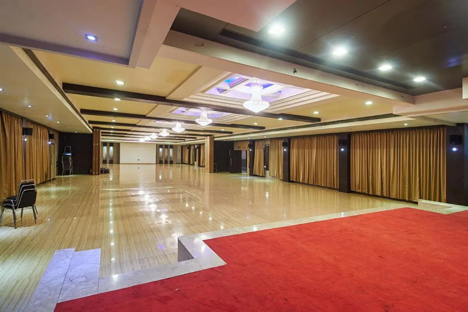 Devanshi Inn