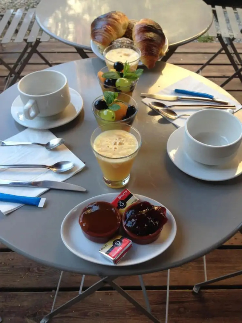 The Resid For Calixte