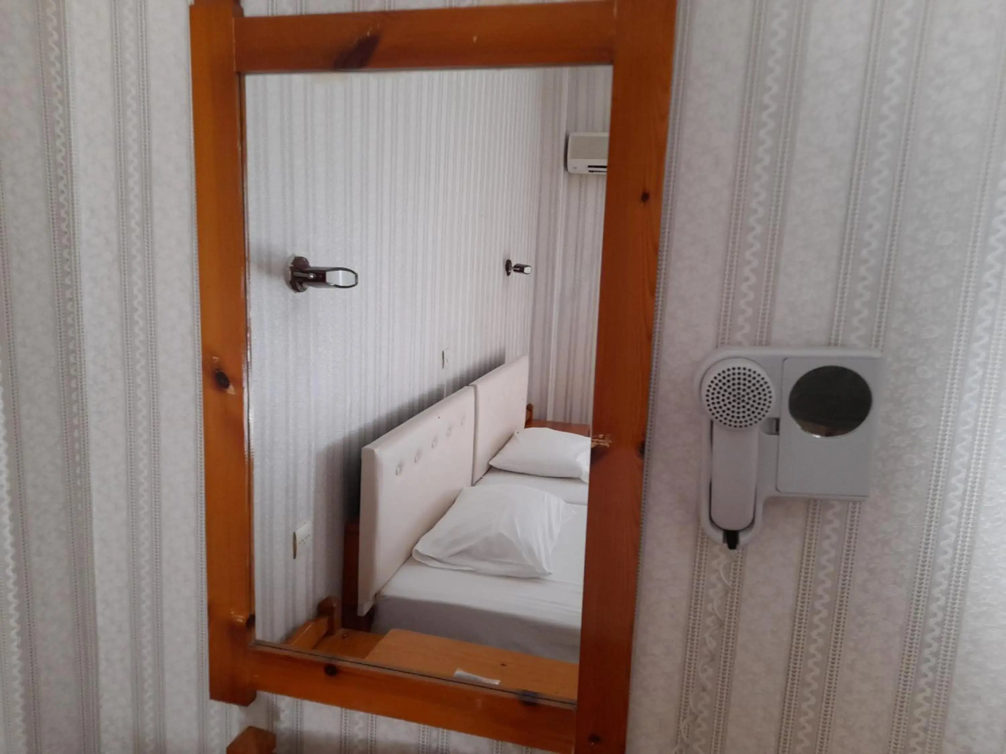 Phaethon Hotel