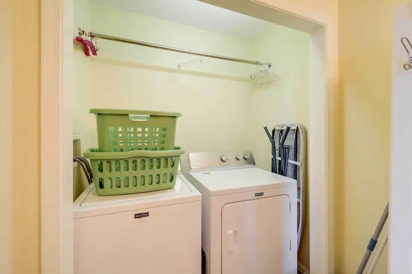 Deck, Grill & Fire Pit: Sugar Mountain Retreat!