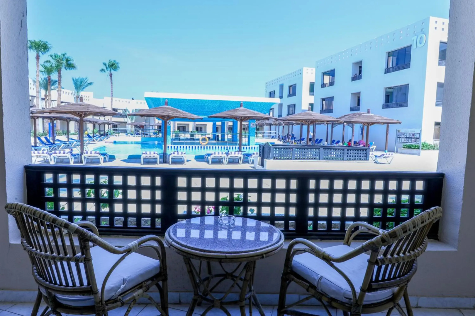 Blend Club Aqua Resort