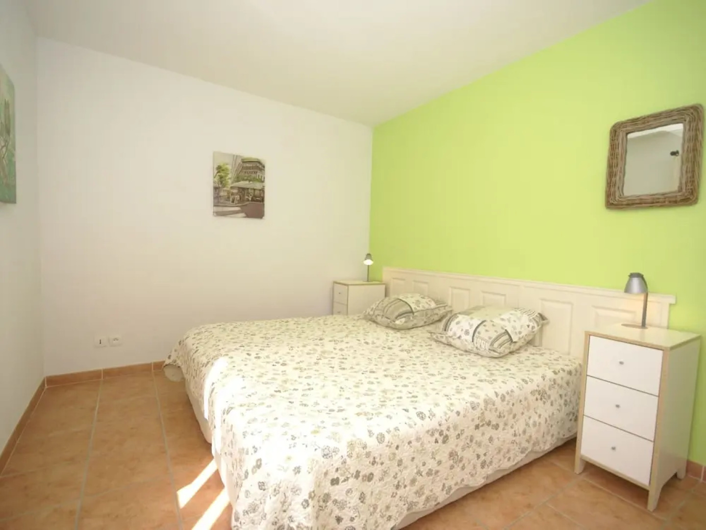 Stylish Villa With Heated Swimming Pool Close to the Lovely L'isle-sur-la-sorgue