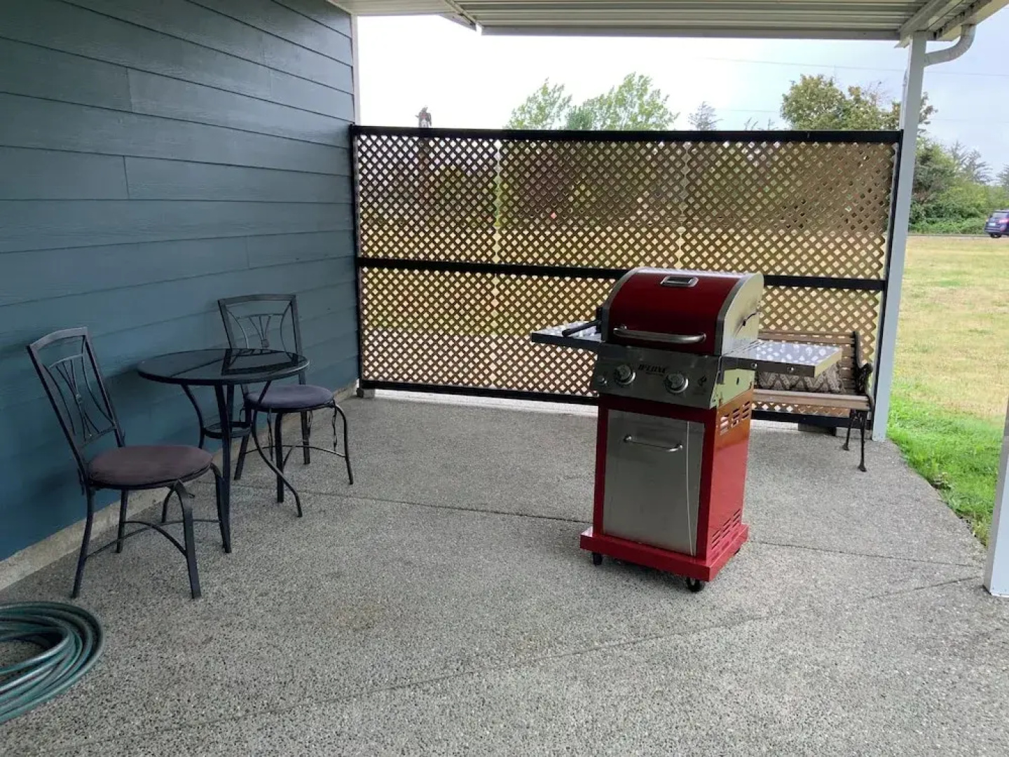 Riverside Motel