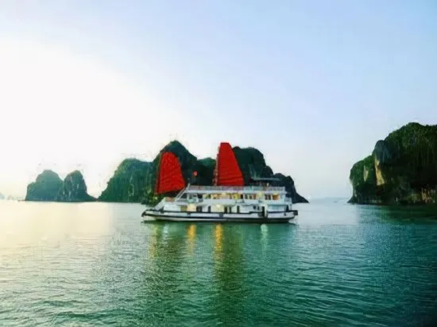 Imperial Junk Halong