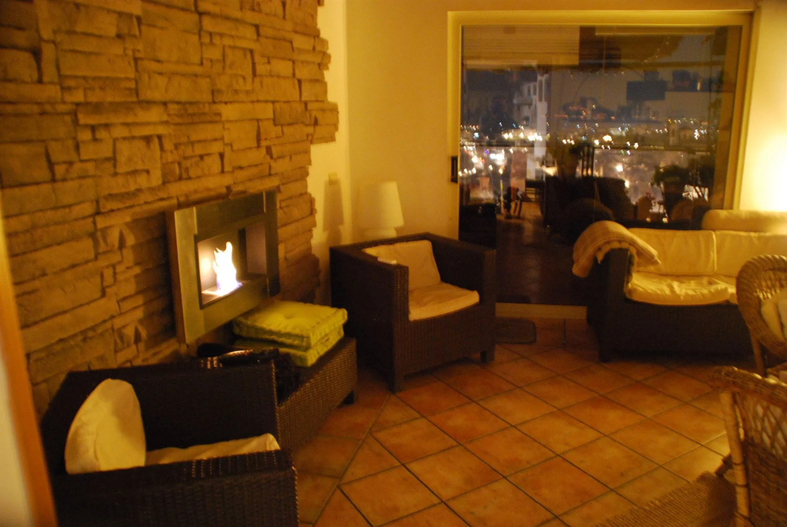 Casa Patronale Tipica Siciliana Home B&B TreMetriSoprailCielo camere con vista, colazione terrazzo panoramico