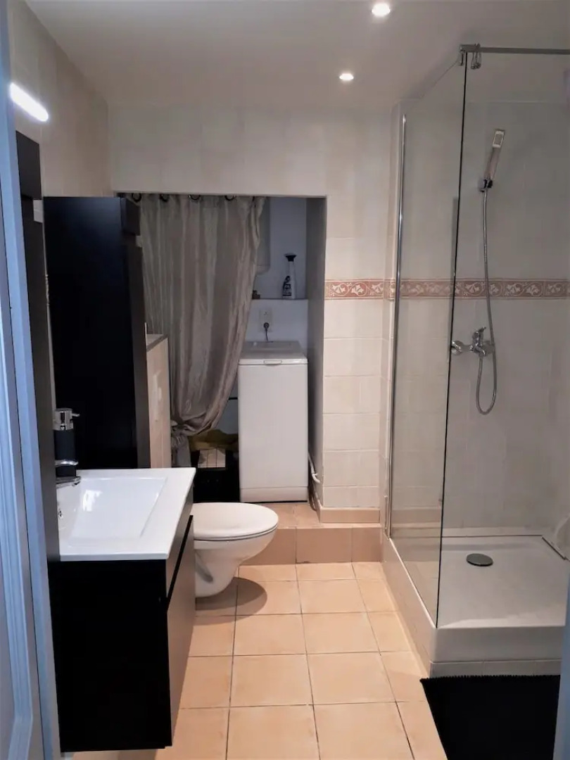 Beau 2 pièces - vue panoramique sur mer