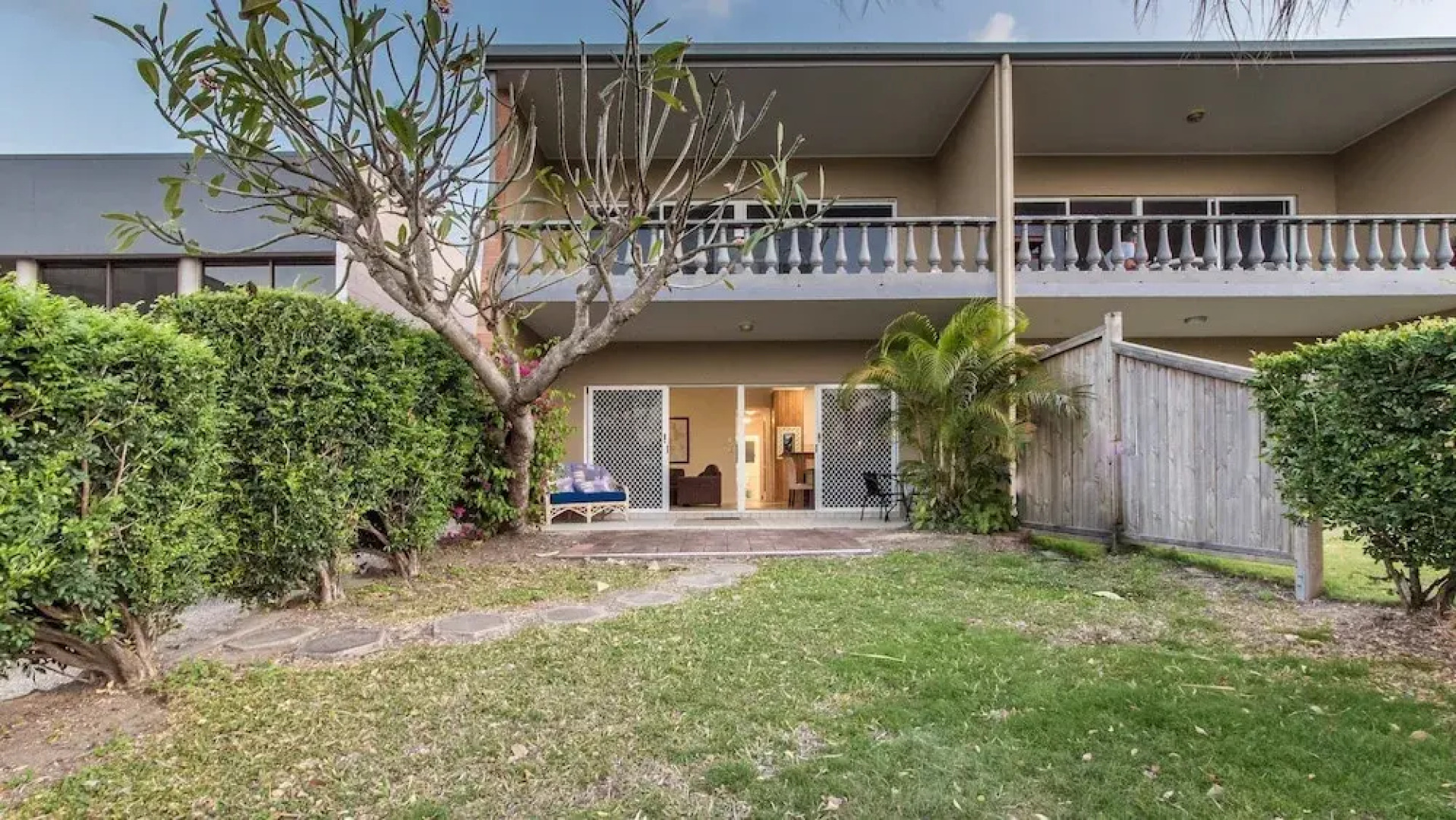 Sea Breeze - Cannonvale