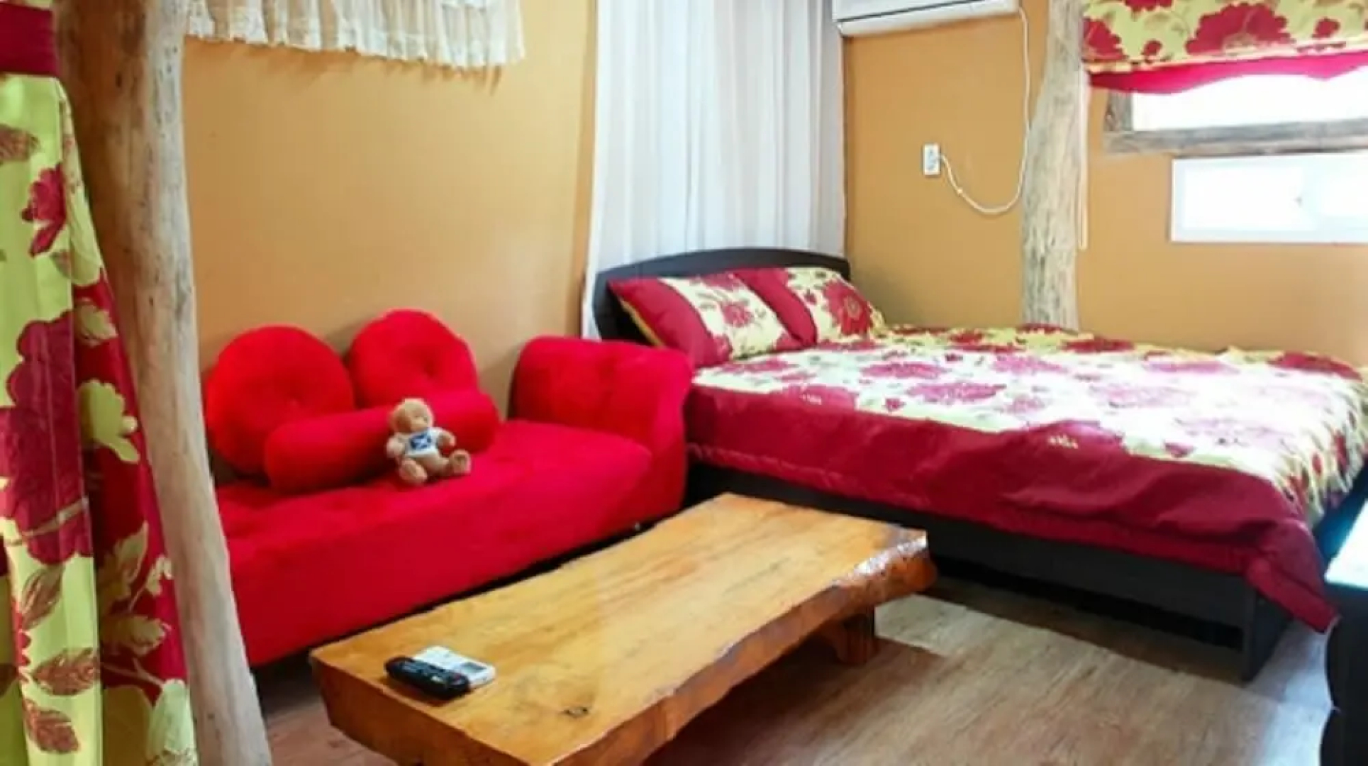 Muhari Red Roof Pension