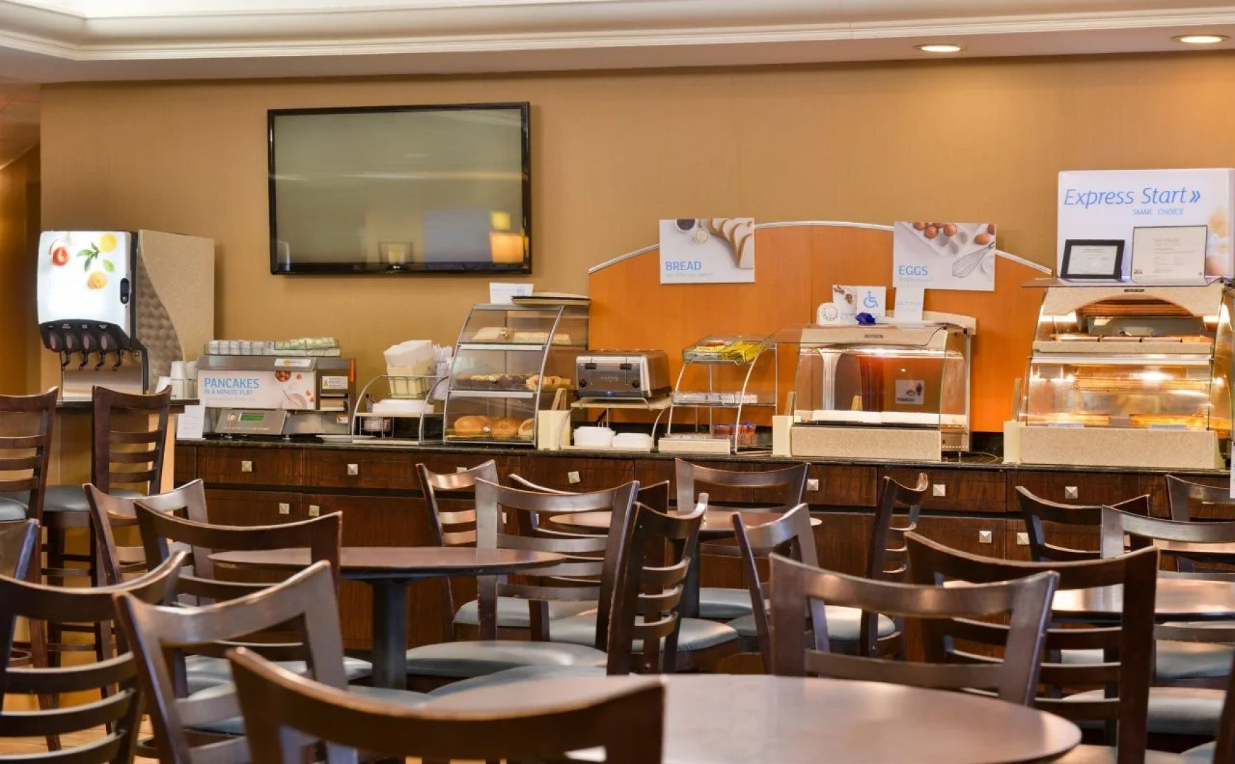 Holiday Inn Express Lewisburg/New Columbia by IHG