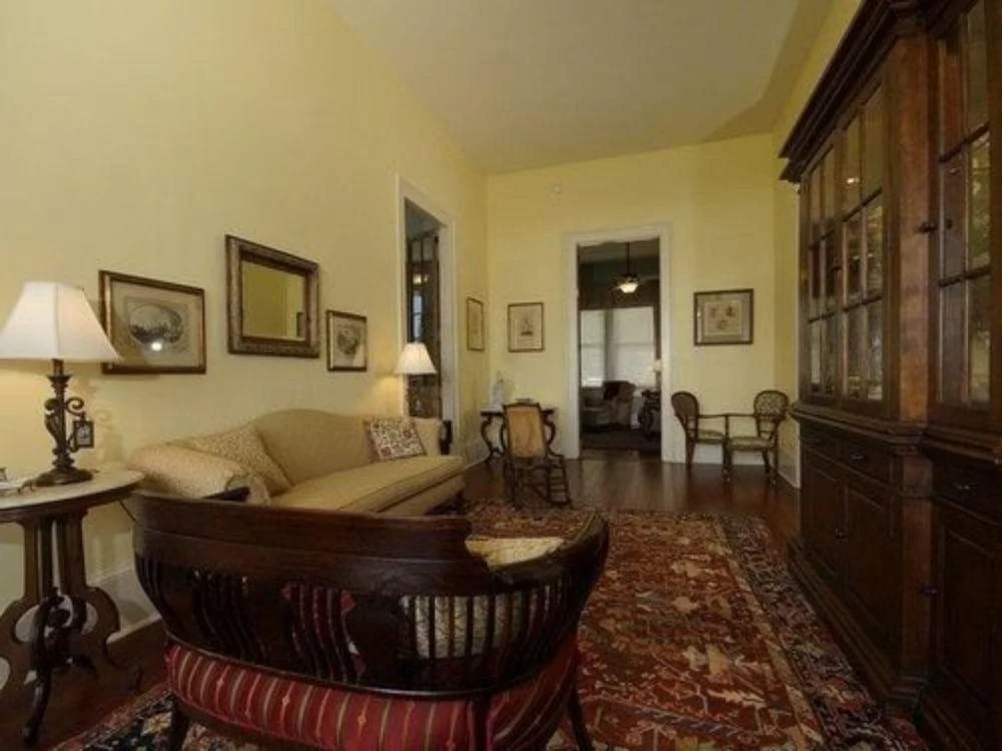 Aunt Dot's Luxurious Beachfront B&B