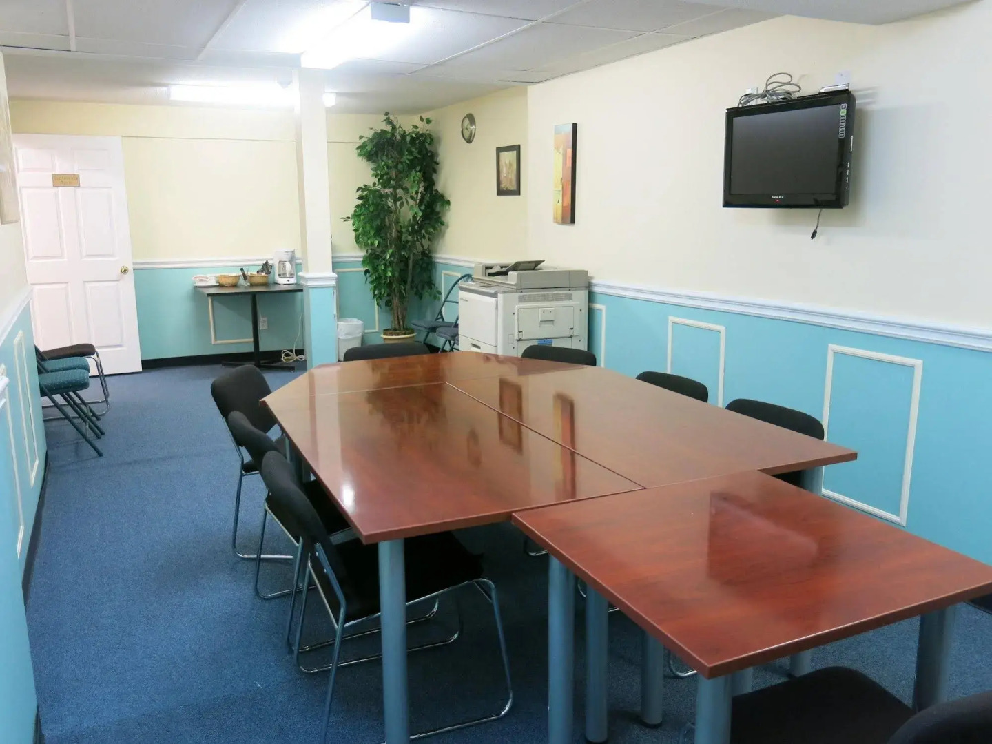 Shemron Suites Hotel