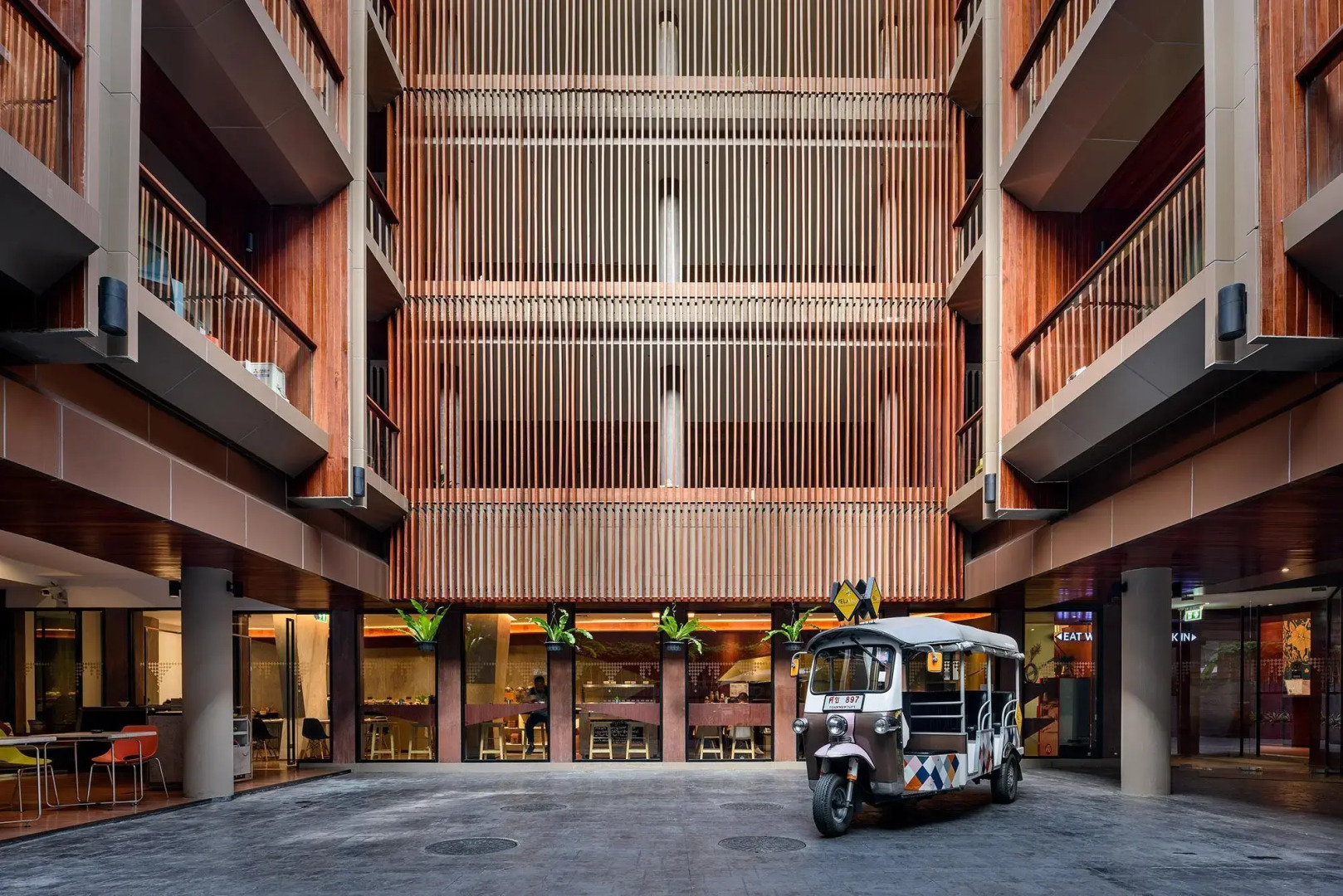 Hotel VELA be Bangkok Ratchathewi