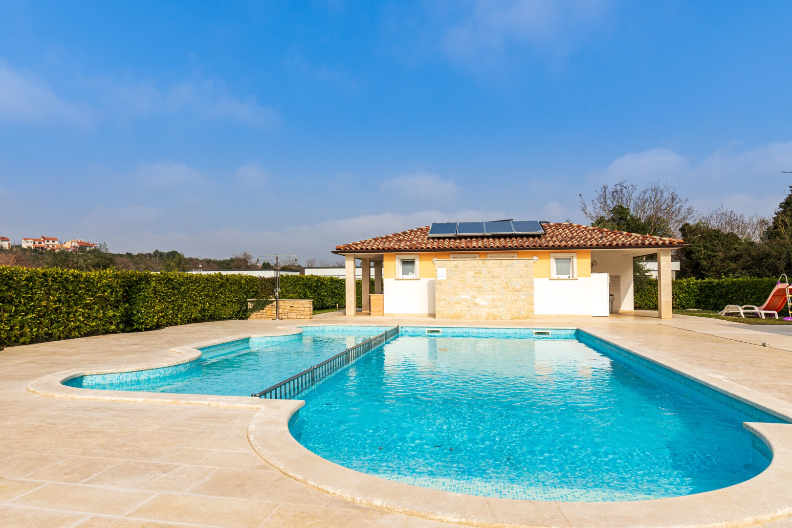 Pool Apartment Suzi 10