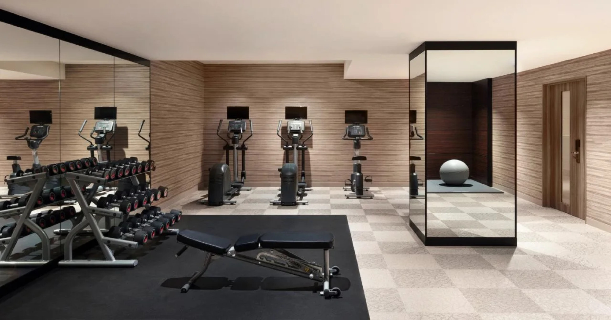 Отель Nanki-Shirahama Marriott