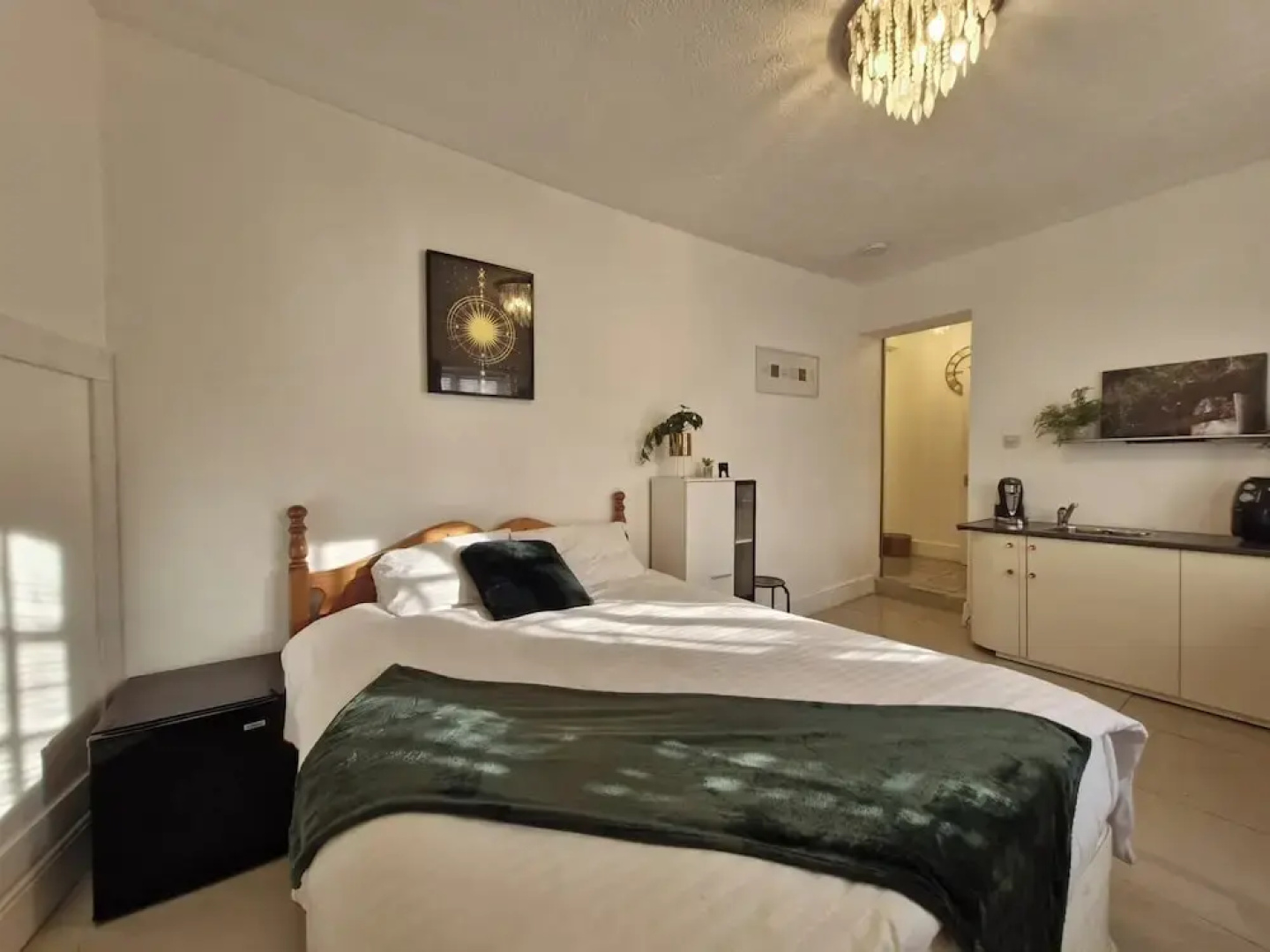 Beachside Retreat - Pets Ok - Free Parking