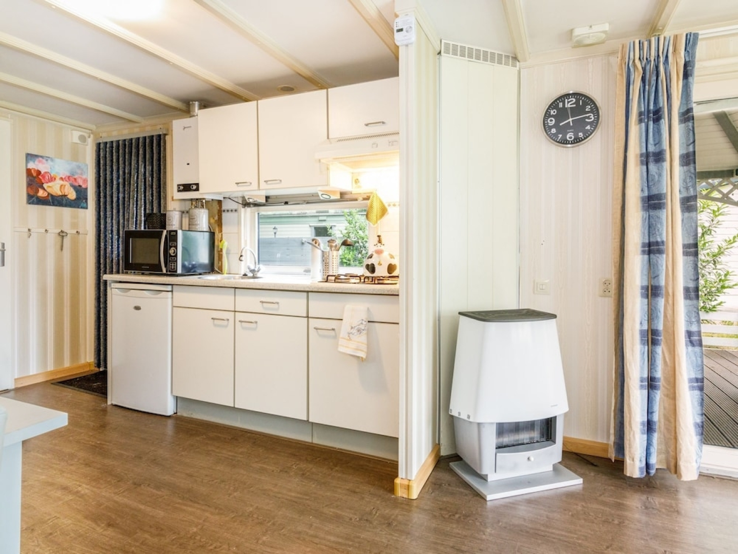 Romantic Chalet in Lathum Near a Beautiful Sandy Beach