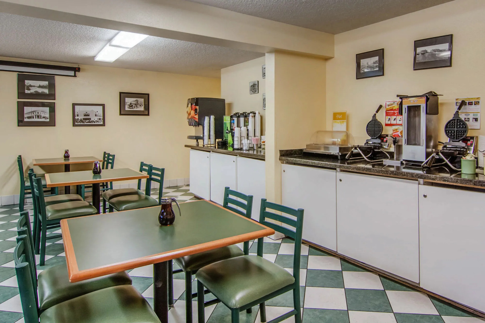 Quality Inn & Suites Medford Airport