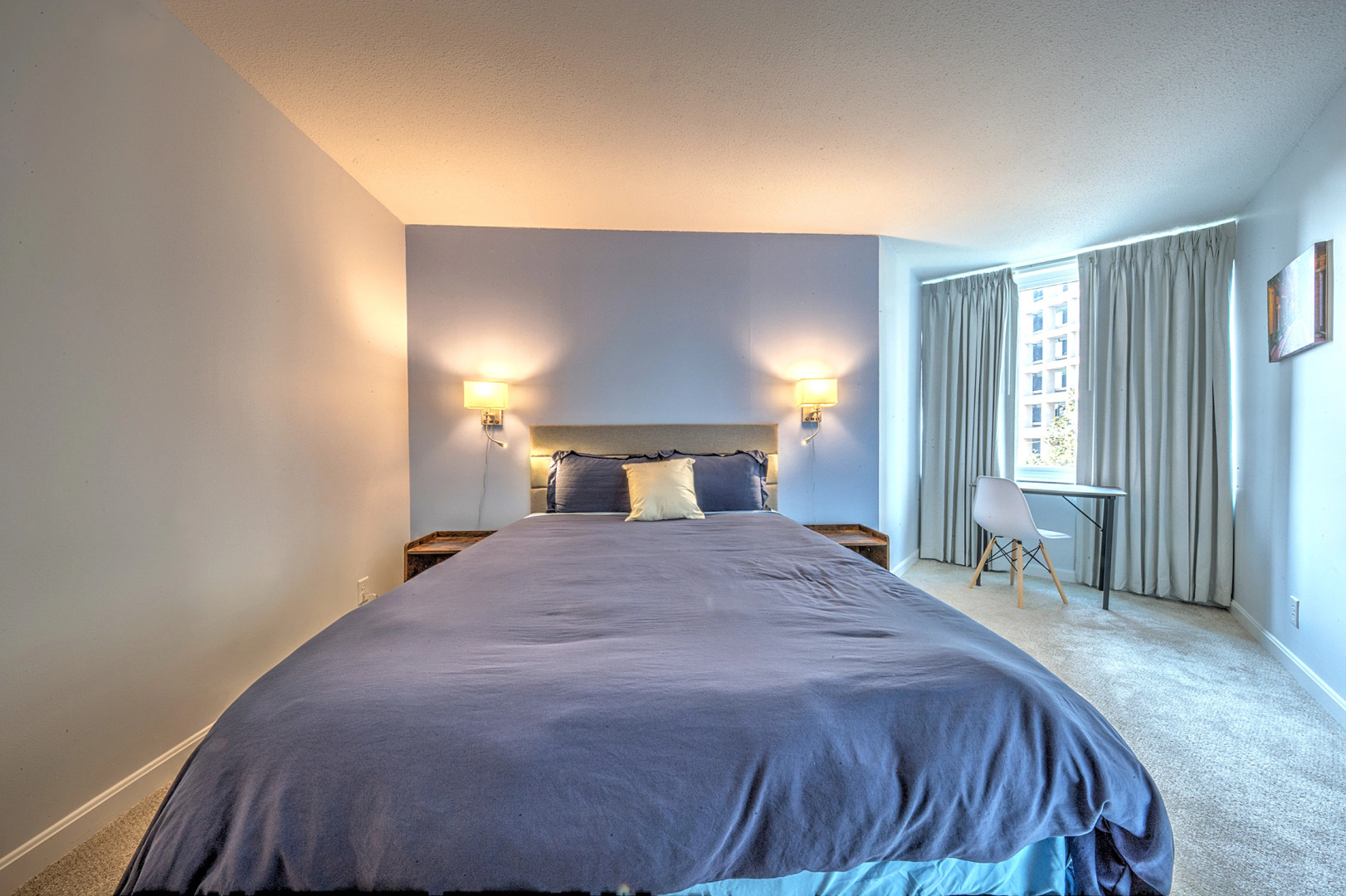 Outstanding Upgraded Luxury Apt!